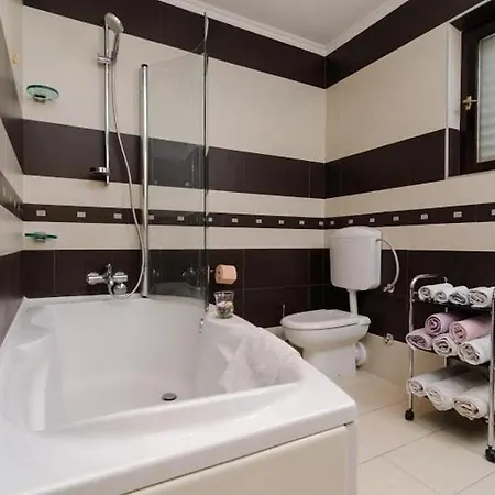 Appartement Family-friendly With Swimming Pool Vodovadja, Dubrovnik - 24632 *