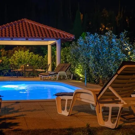 Family-friendly With Swimming Pool Vodovadja, Dubrovnik - 24632 Appartement Dubravka